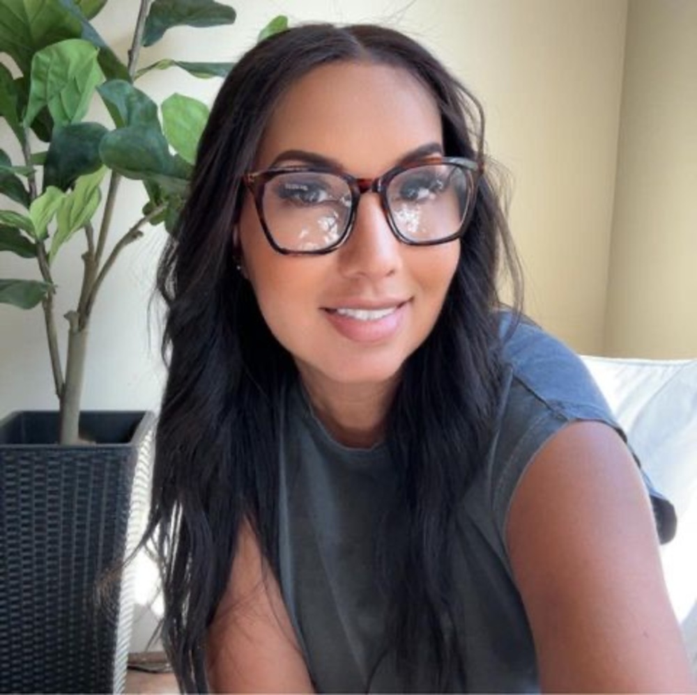 Meet your Posher, Luisa